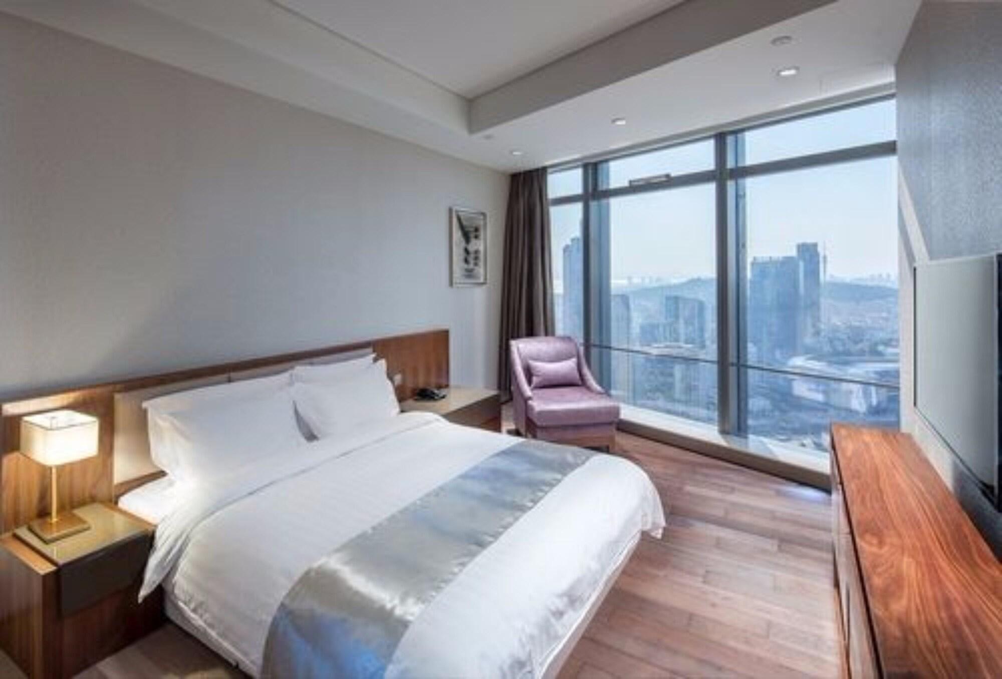 Grand Madison Qingdao Harbour-View Central（Former Qingdao Farglory Hotel） Exterior photo
