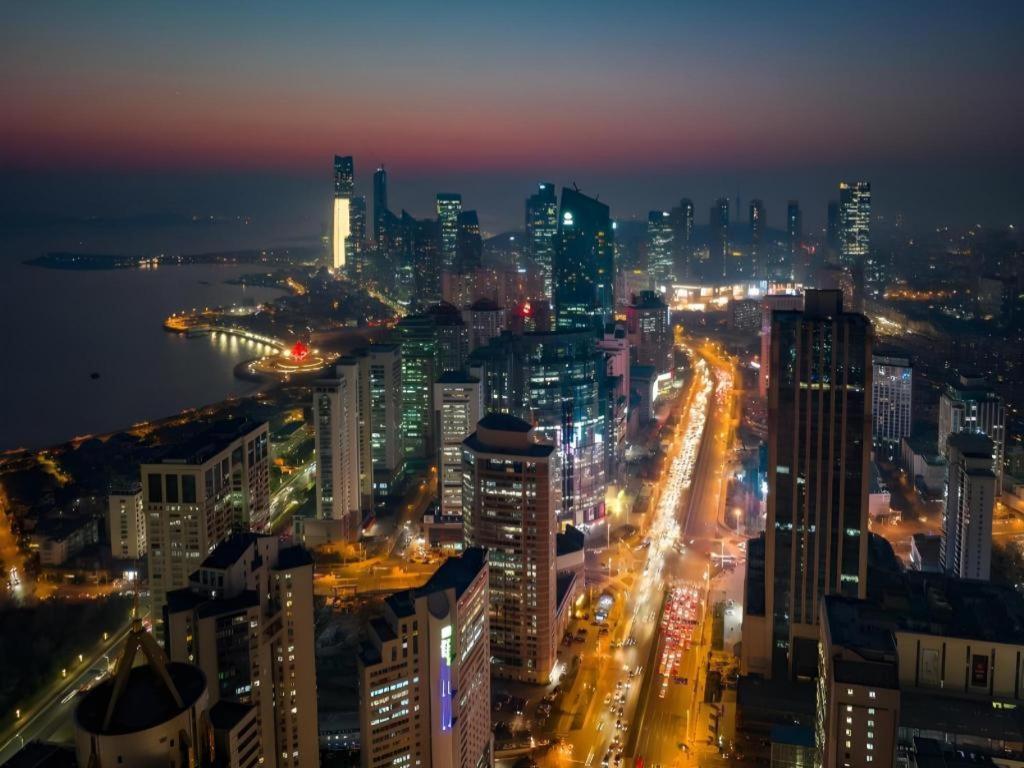 Grand Madison Qingdao Harbour-View Central（Former Qingdao Farglory Hotel） Exterior photo